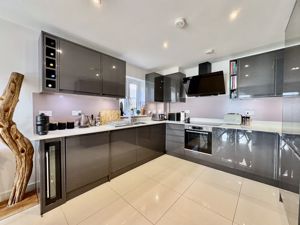 Photo 14- click for photo gallery